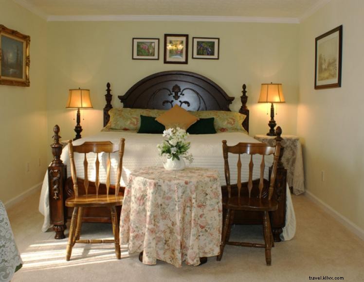 Serenity Hill Bed and Breakfast 