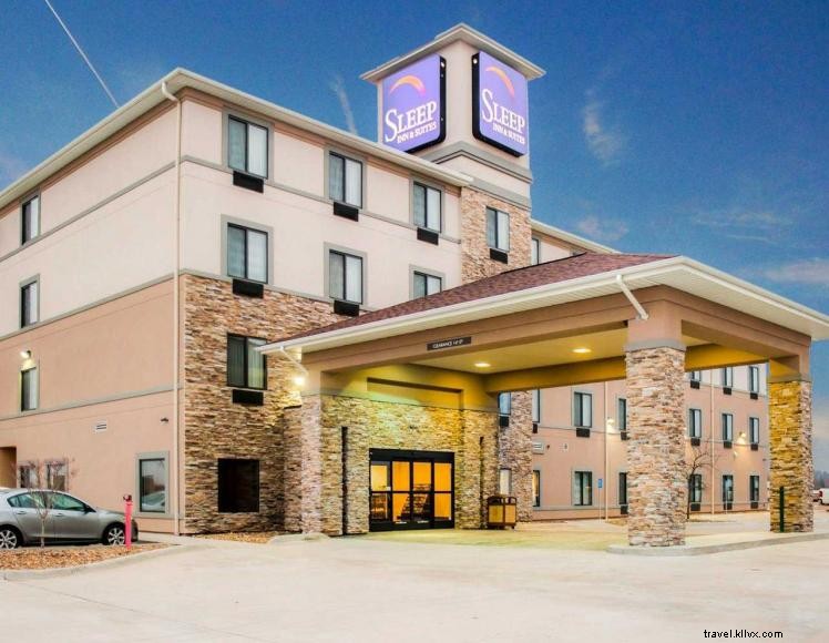 Sleep Inn &Suites 