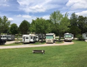 Parque para acampar y caravanas Singing Hills 