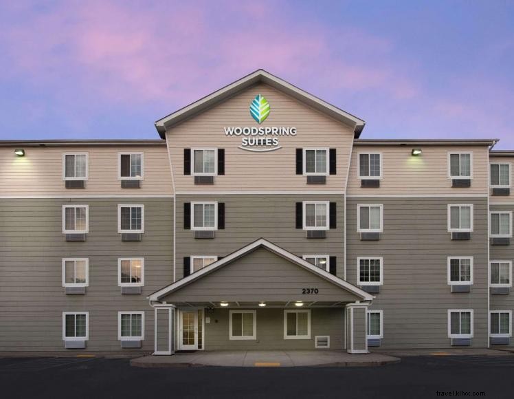 WoodSpring Suites 