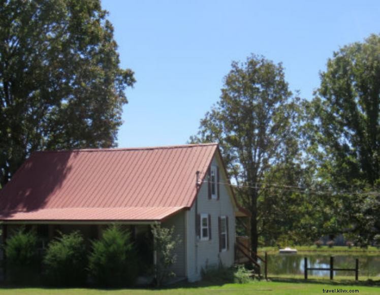 Wildcat Cabins Bass Cabin 