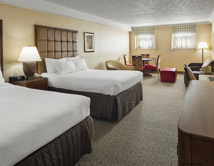 Crowne Plaza Louisville Airport Hotel 