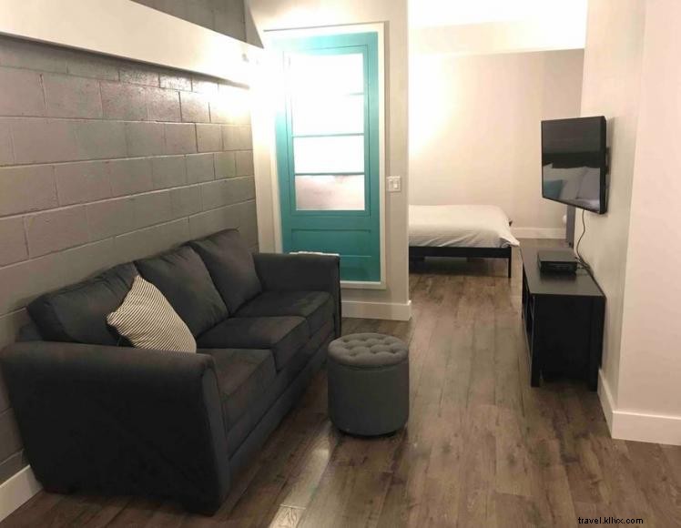 Downtown Studio Apartment 