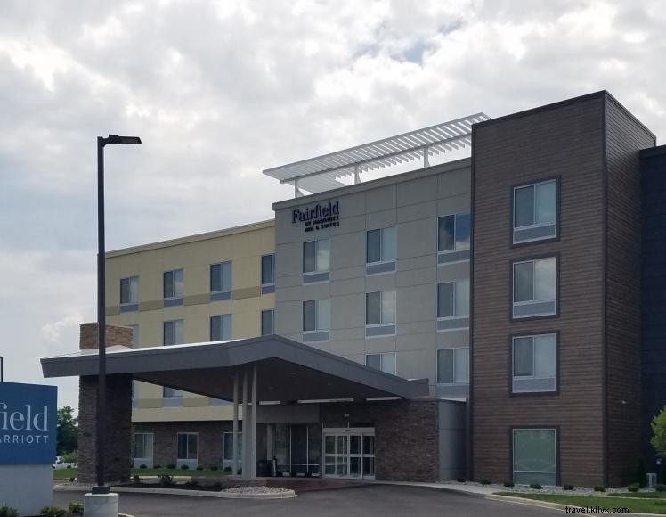 Fairfield Inn &Suites 