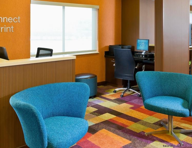 Fairfield Inn &Suites by Marriott Keeneland/Bandara 