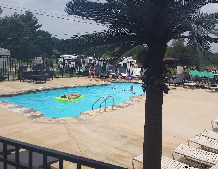 Green River Resort RV Park y Tucker s Tiki Bar &Grill 