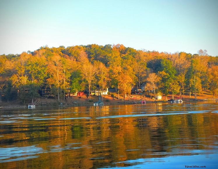 Hook &Fry Lakehouse en el lago Malone 