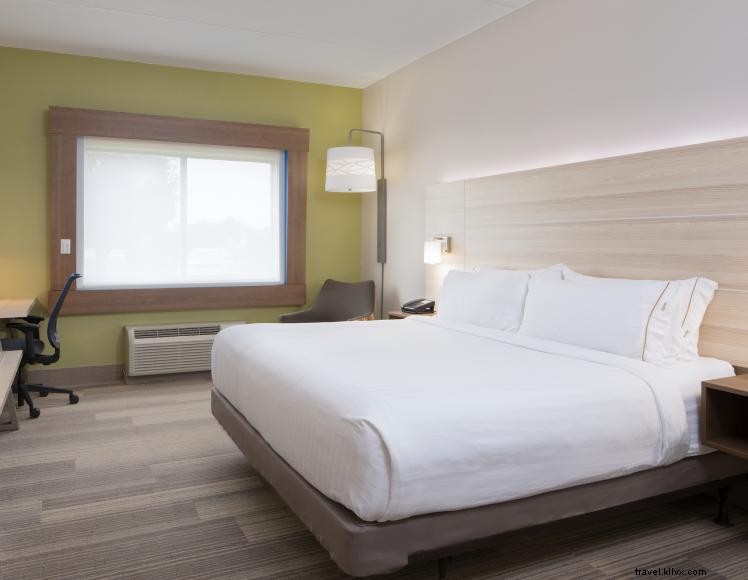 Holiday Inn Express &Suites Louisville Noreste 