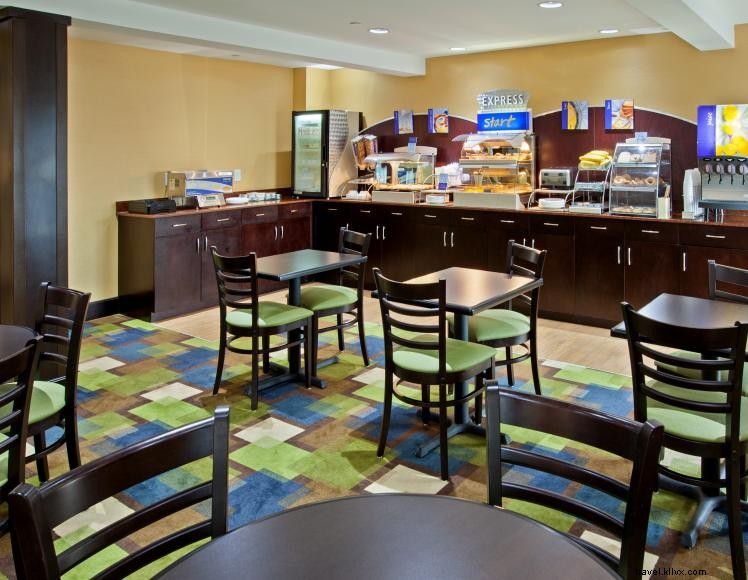 Holiday Inn Express (Bowling Green) 