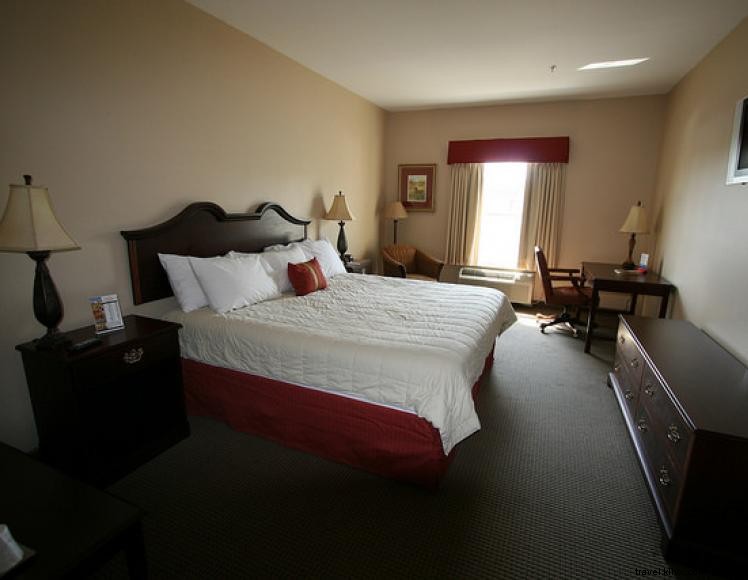 Holiday Inn Express &Suites (Shelbyville) 