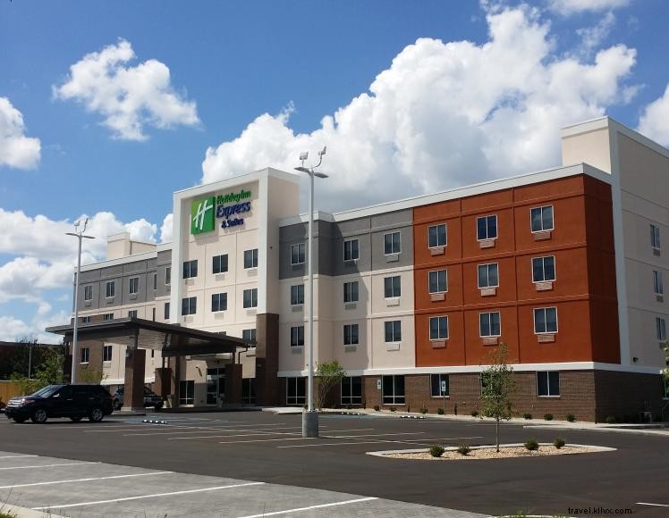 Holiday Inn Express / Lexington East 