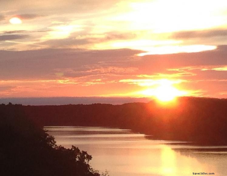 Hunni Hut sur le lac Cumberland 