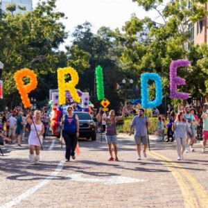 Bergabunglah dengan Perayaan di Acara Come Out With Pride &LGBTQ+ Oktober di Orlando 