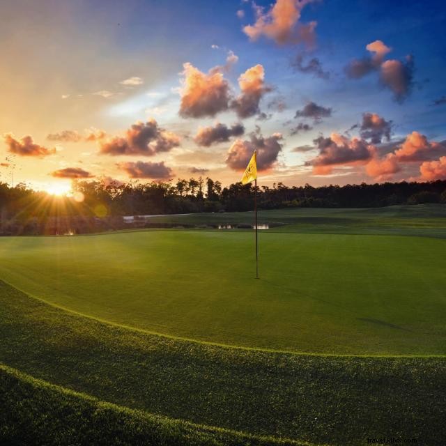 Jogue para ganhar em alguns dos melhores campos de golfe de Orlando 