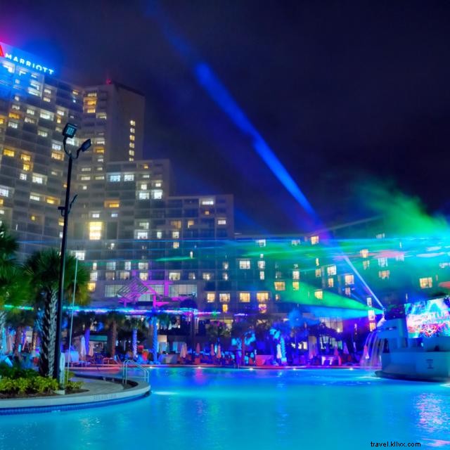 Sumérjase en algunas de las mejores piscinas de los resorts de Orlando 