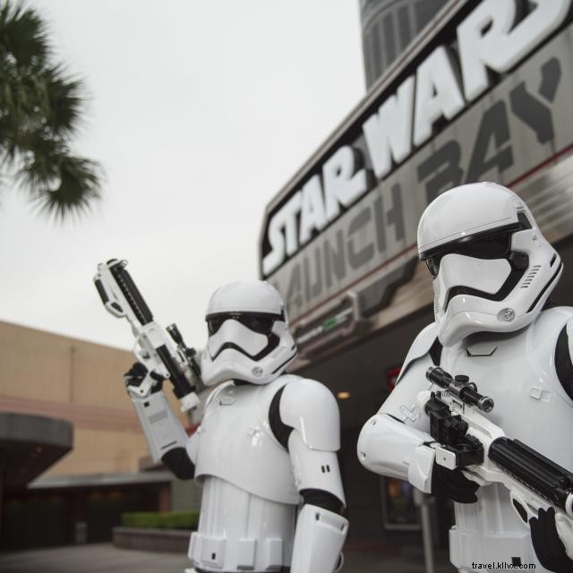 Kekuatannya Kuat Dengan Star Wars:Galaxy s Edge di Disney s Hollywood Studios® di Orlando 