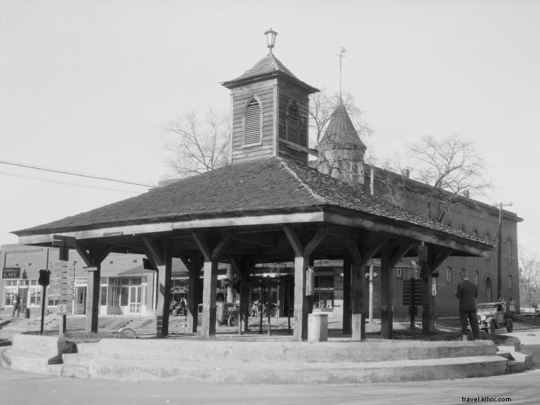 Antigua casa de mercado 