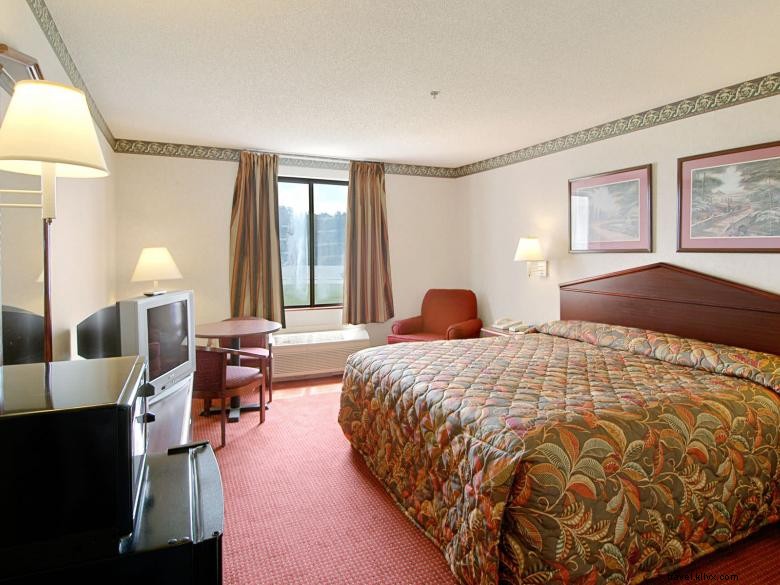 Travelodge Suites di Wyndham Savannah Pooler 