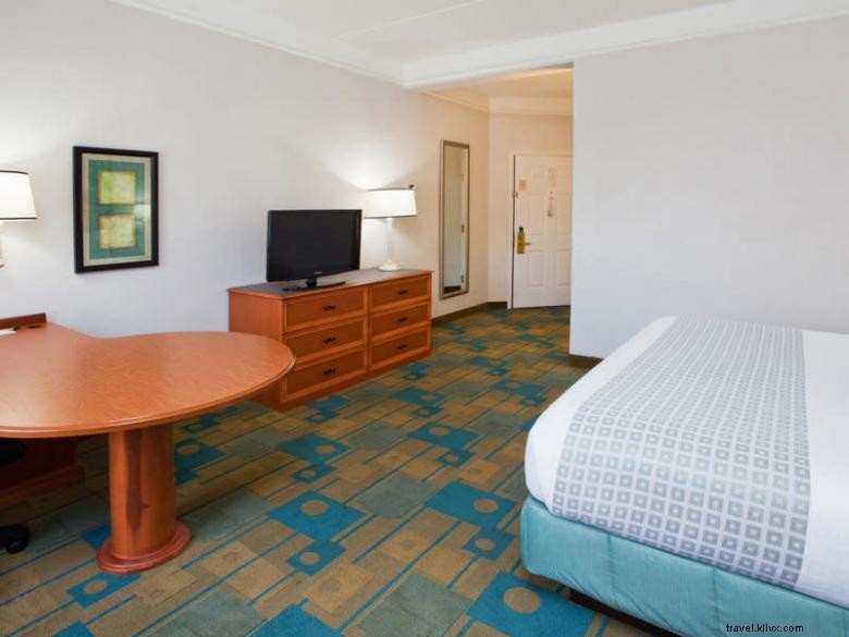 La Quinta Inn &Suites Atlanta Alpharetta 