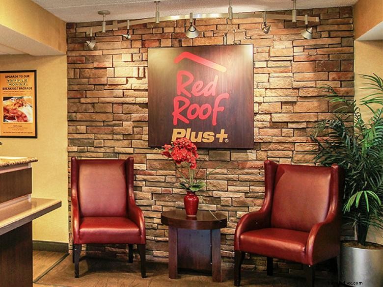 Red Roof Plus+ Atlanta - Buckhead 