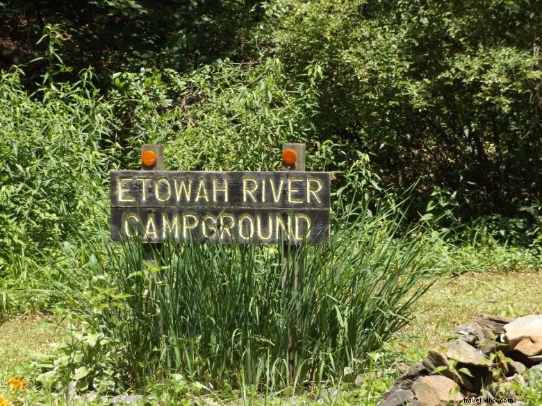 Campamento en el río Etowah 