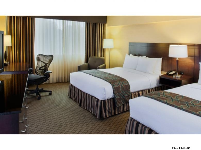 DoubleTree by Hilton Hotel Atlanta North Druid Hills - Área Emory 