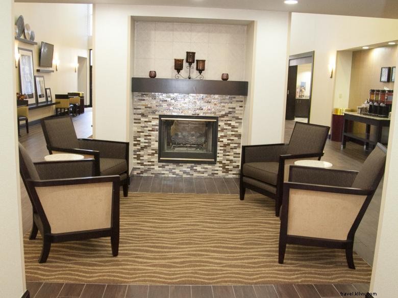 Hampton Inn &Suites Alpharetta 