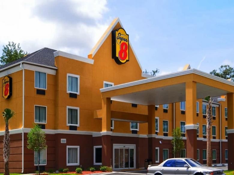 Super 8 oleh Wyndham Savannah 