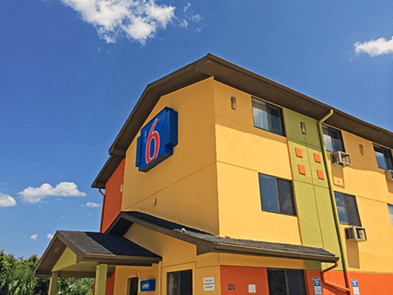 Motel 6 Kingsland - Pangkalan Angkatan Laut Kings Bay 