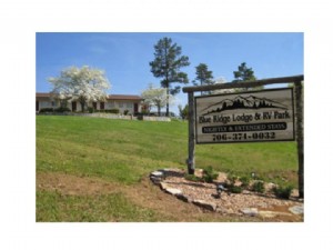 Blue Ridge Lodge y parque de casas rodantes 