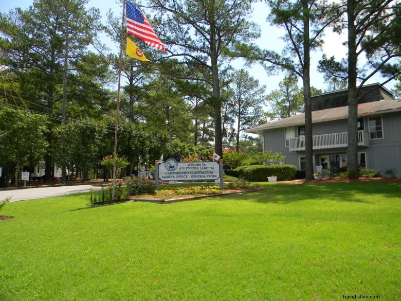 Allatoona Landing Marina &Resort 