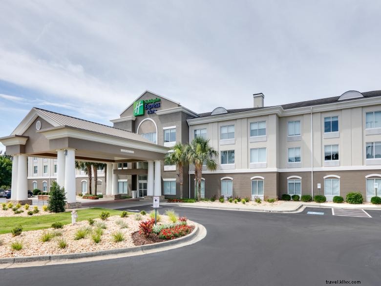 Holiday Inn Express &Suites Dublin 