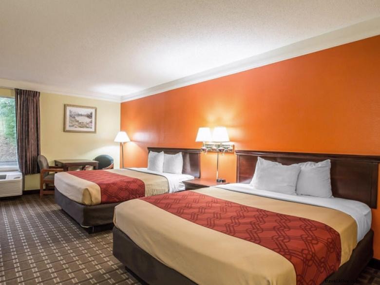 Red Roof Inn &Suites Madison 