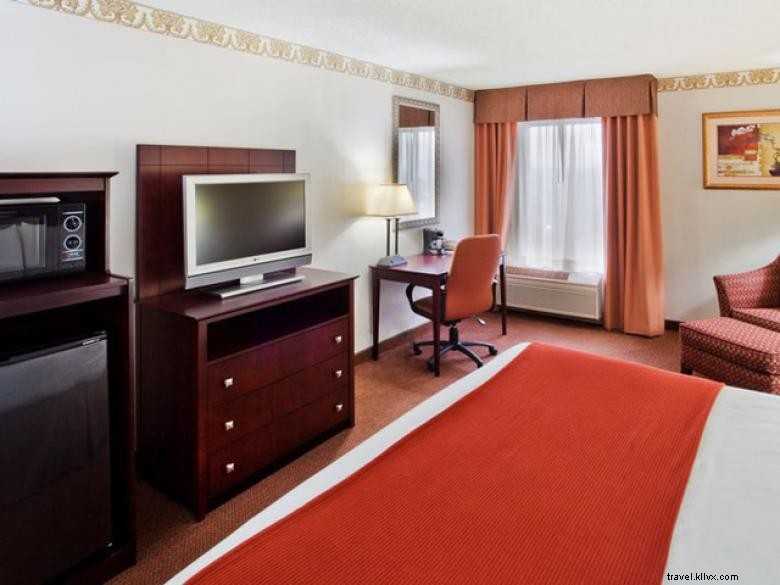 Holiday Inn Express Atlanta W (I-20) Douglasville 