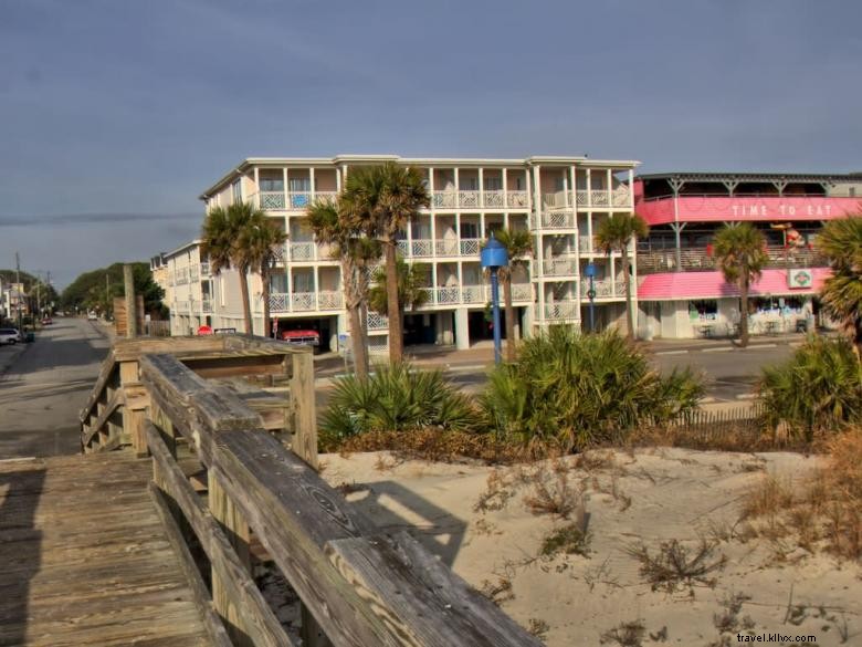 Kondominium Tepi Laut Pantai Selatan di The Strand 