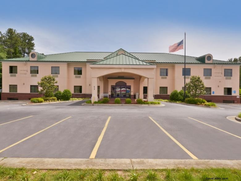 Econo Lodge Inn &Suites - Marietta 