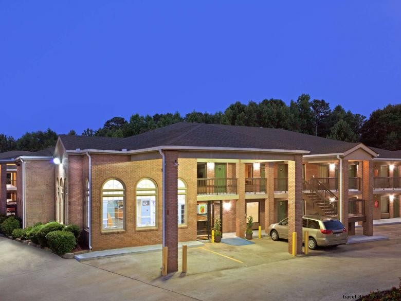 Super 8 by Wyndham - Area Acworth/Atlanta 