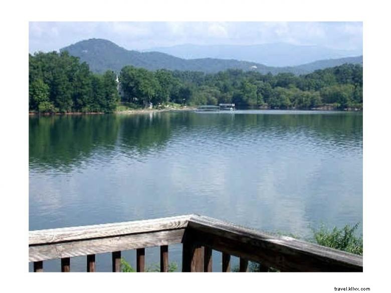 Retiro de la montaña del lago Chatuge 