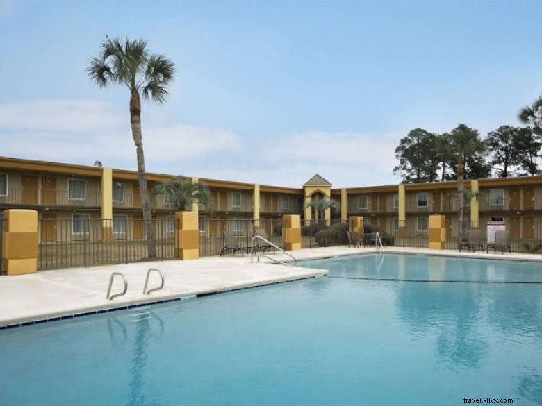 Days Inn di Wyndham Brunswick/St. Area Simons 