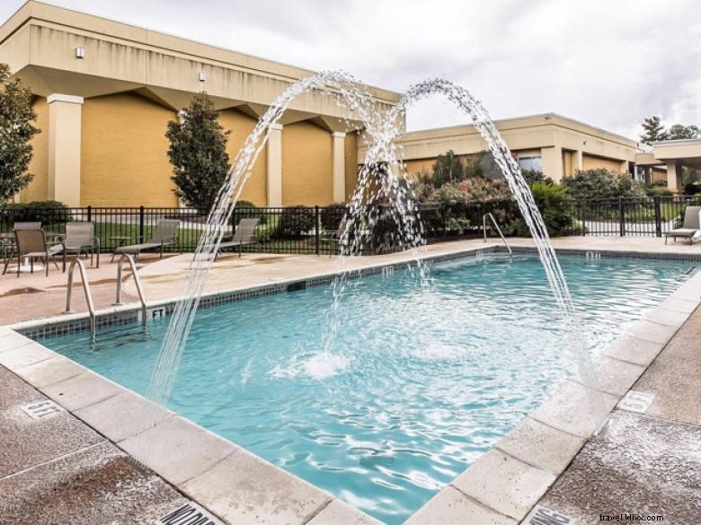 Quality Inn &Suites - Statesboro 