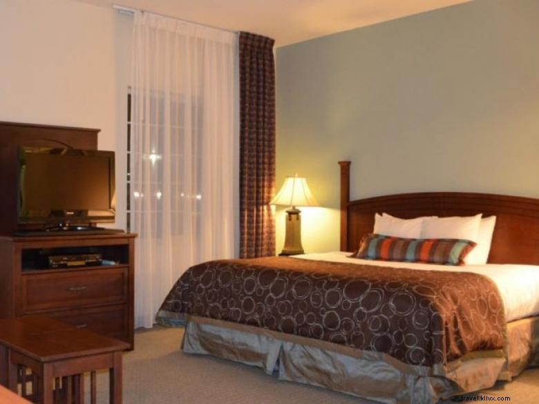 Staybridge Suites Columbus - Fort Benning 