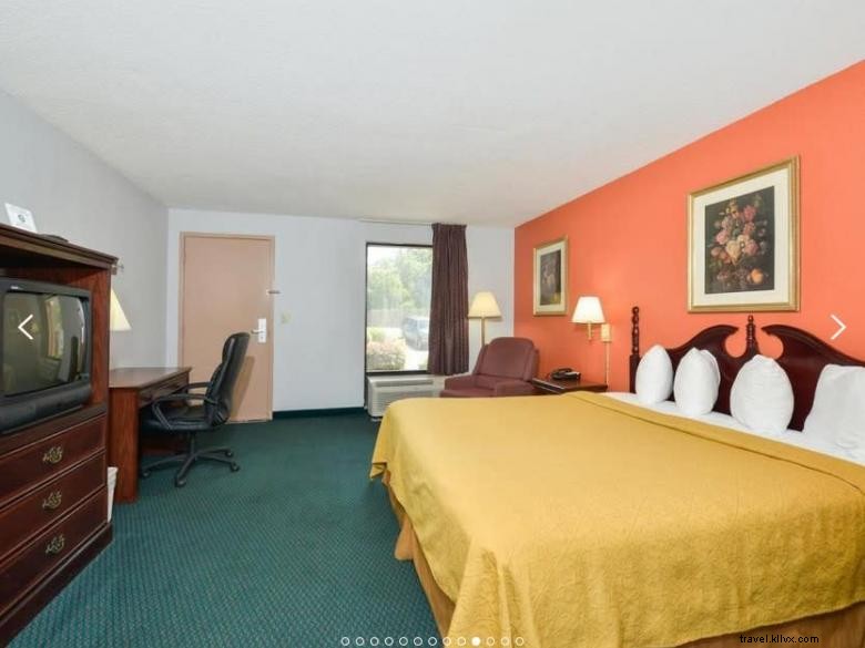 Americas Best Value Inn - Hinesville 