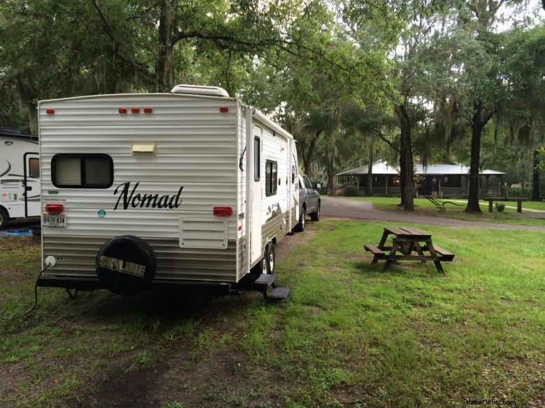 Parc de camping-cars et terrain de camping Country Oaks 