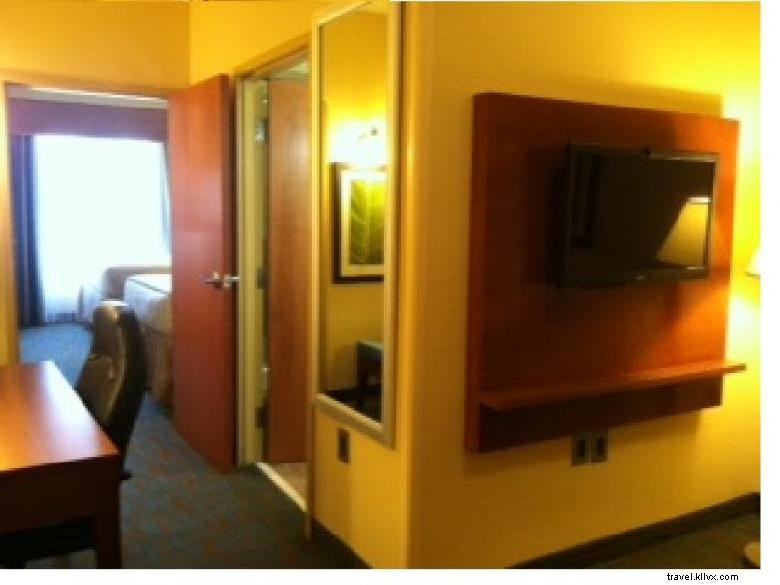 Holiday Inn Express &Suites Atlanta East - Lithonia 