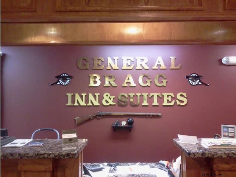Général Bragg Inn and Suites 