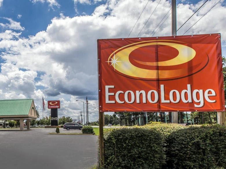 Econo Lodge - Douglas 