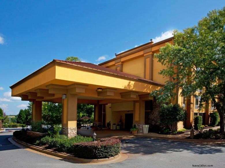 Holiday Inn Express Forsyth 