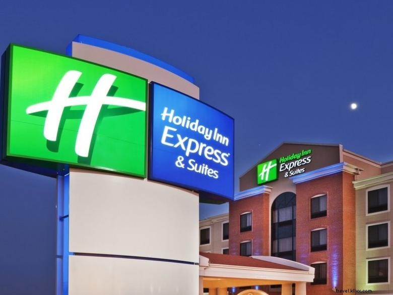 Holiday Inn Express &Suites Alpharetta - Windward Parkway 