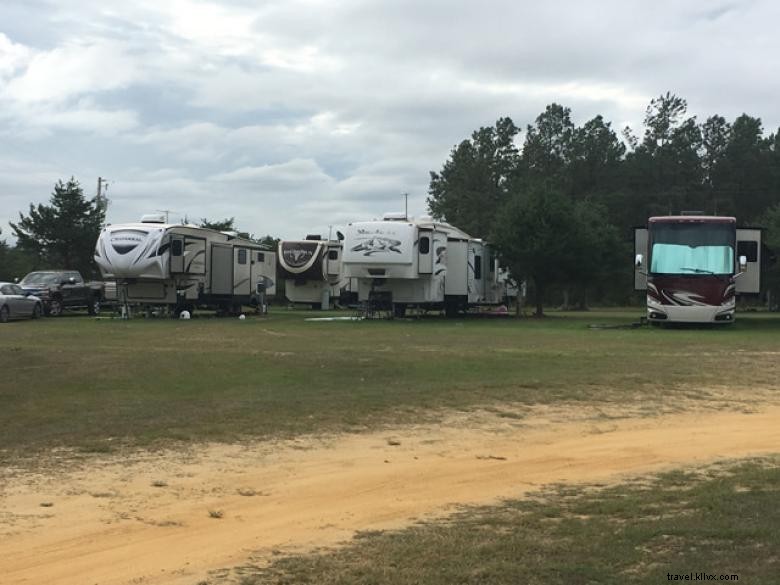 Parc de camping-car Sasser 