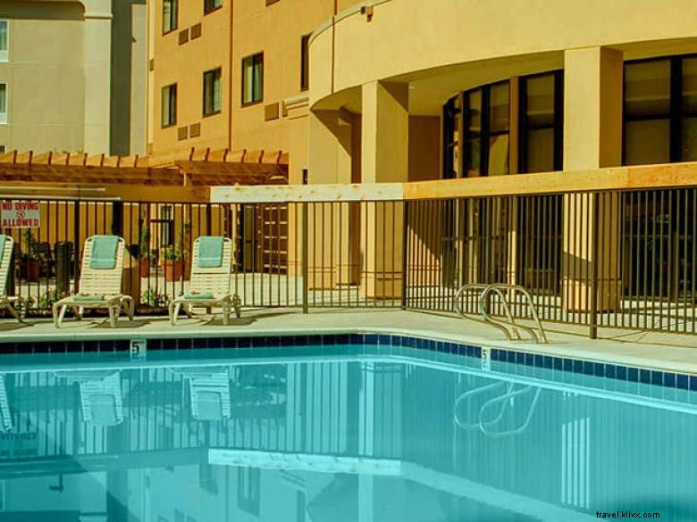 Courtyard by Marriott Atlanta Airport West 